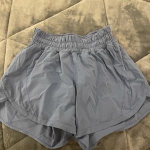 lululemon tracker shorts 4”
